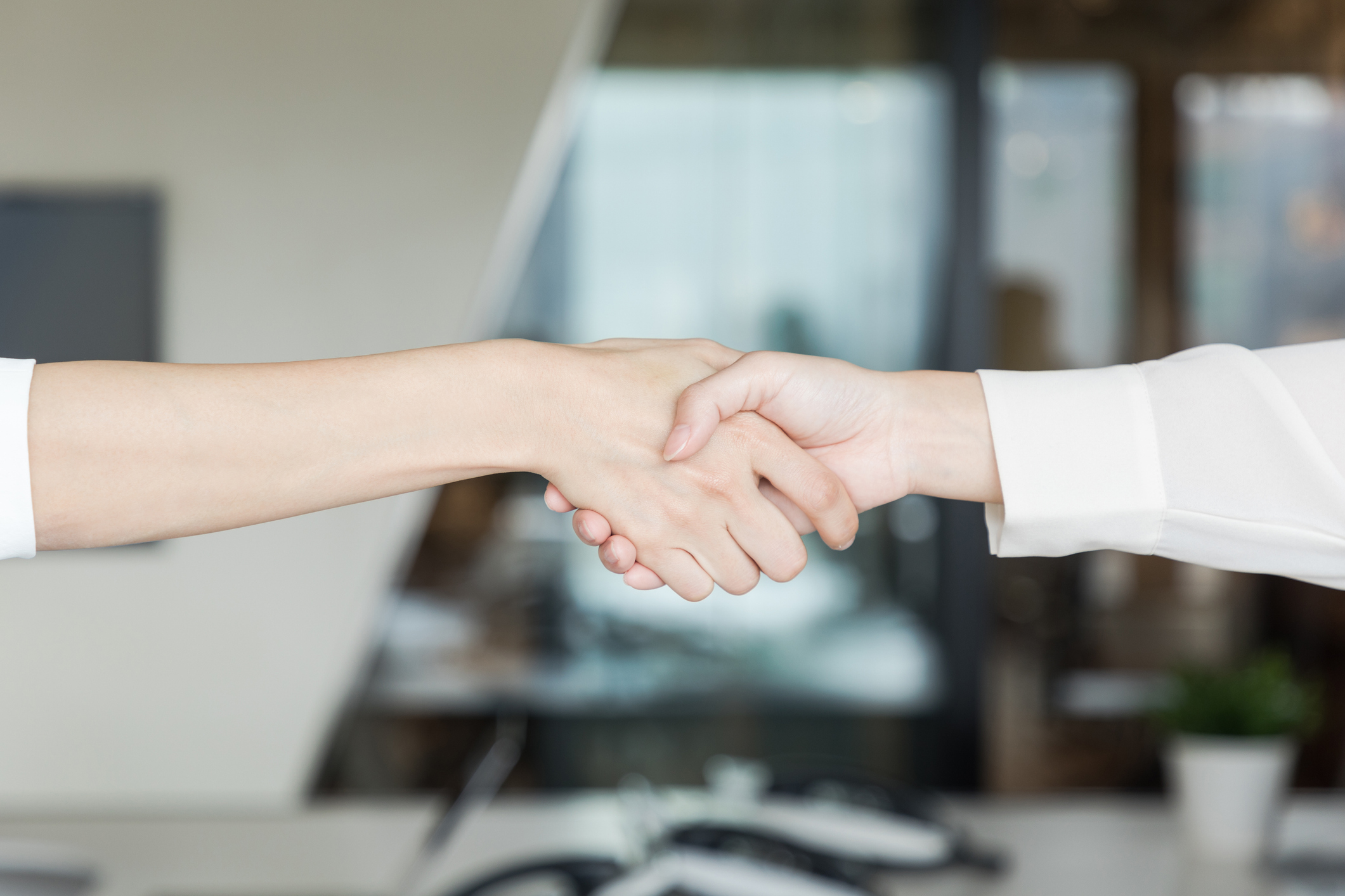 「ご苦労様です」は失礼にあたる？上司への正しい敬語表現とは